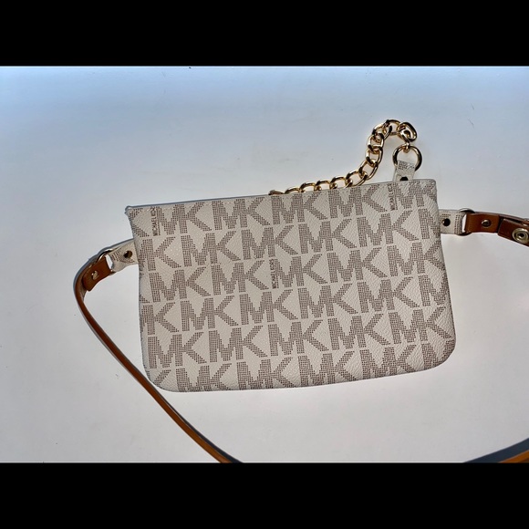 Michael Kors Fanny Pack Belt - Picture 3 of 7